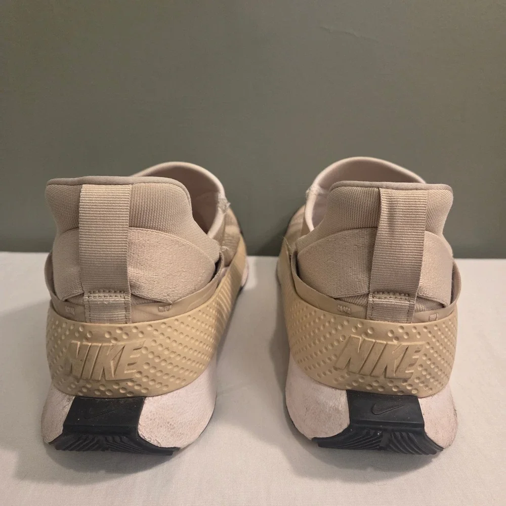 Nike Women's Go FlyEase Easy On/Off Sneakers, Size 8.5,‎ Light Tan Cream
